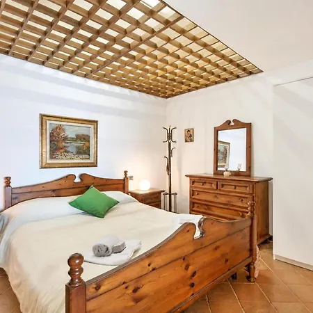 Isola Bella: Maggiore View Terrace In - Happy Apartamento