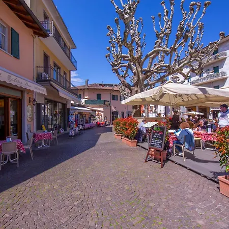 Isola Bella: Maggiore View Terrace In - Happy